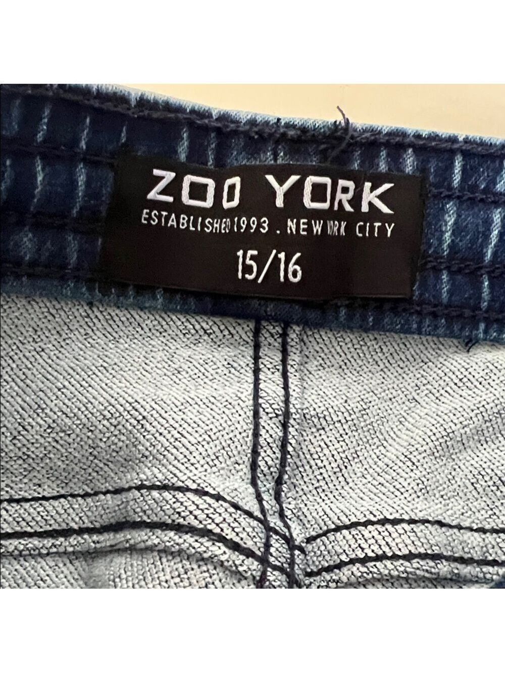 Zoo York Dark Wash Denim Joggers Boys Size 15/16 - Picture 2 of 9